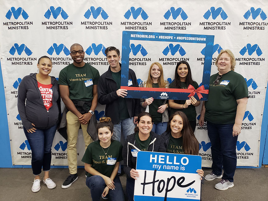 Group Photo at Metropolitan-Ministries Volunteer Event 2018